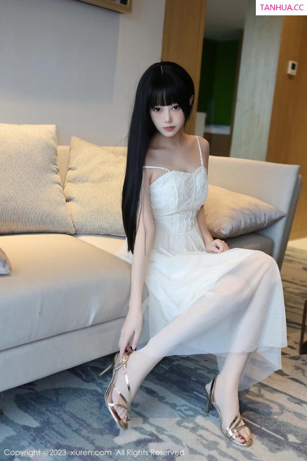   [XiuRen]高清写真图 2023.05.31 No.6828 早川京子 清纯美腿第5张图片